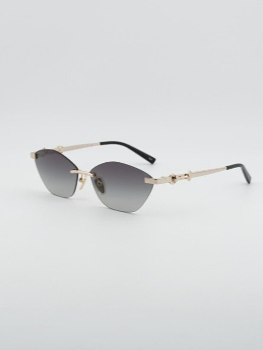 Gucci GG2050S 002 Sunglasses Gold Cat Eye Frame, Grey Lenses